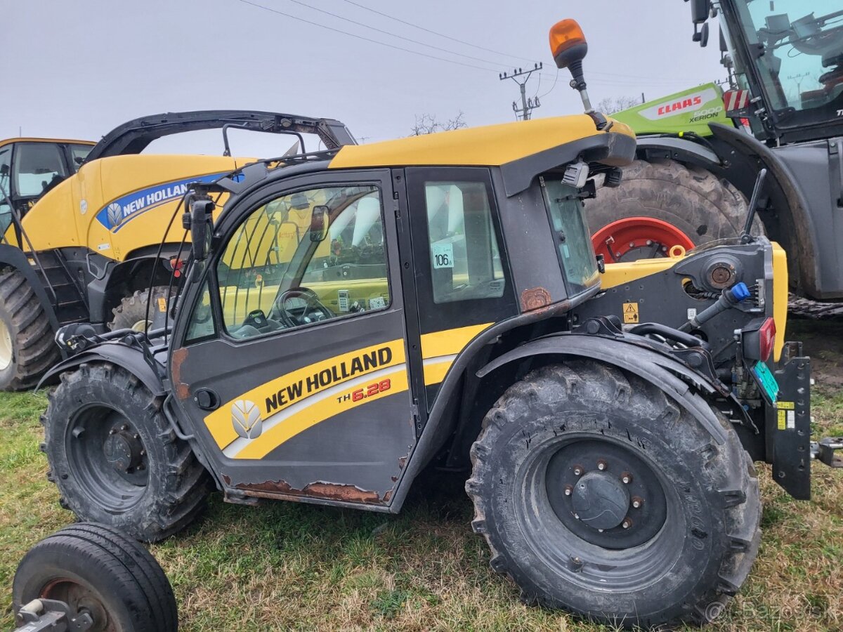 NEW HOLLAND TH 6.28 4X4 - 8