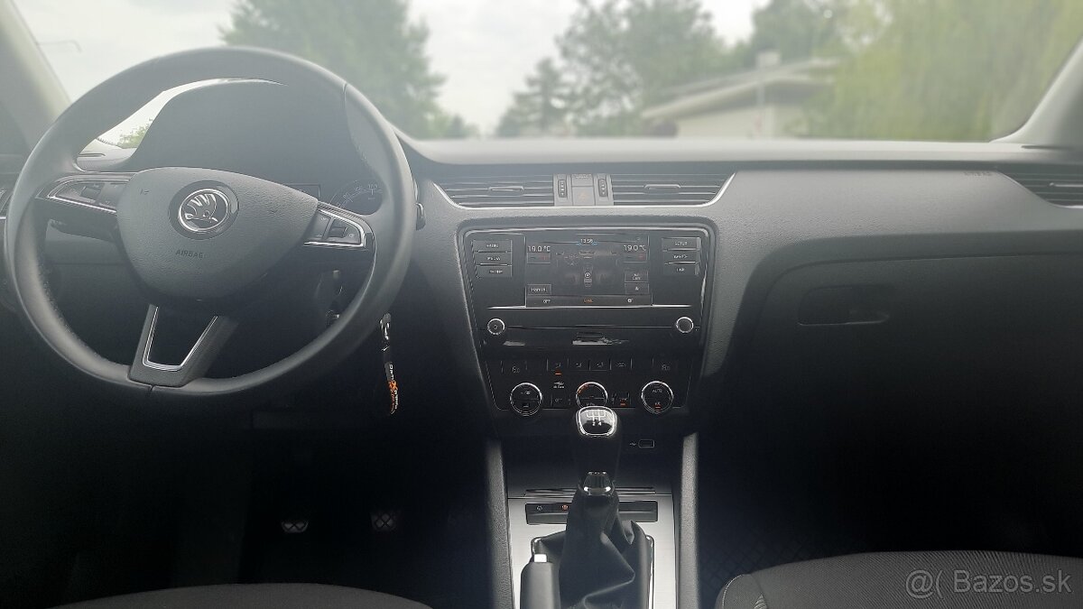 Škoda Octavia 1.6 TDI Ambient plus - 8