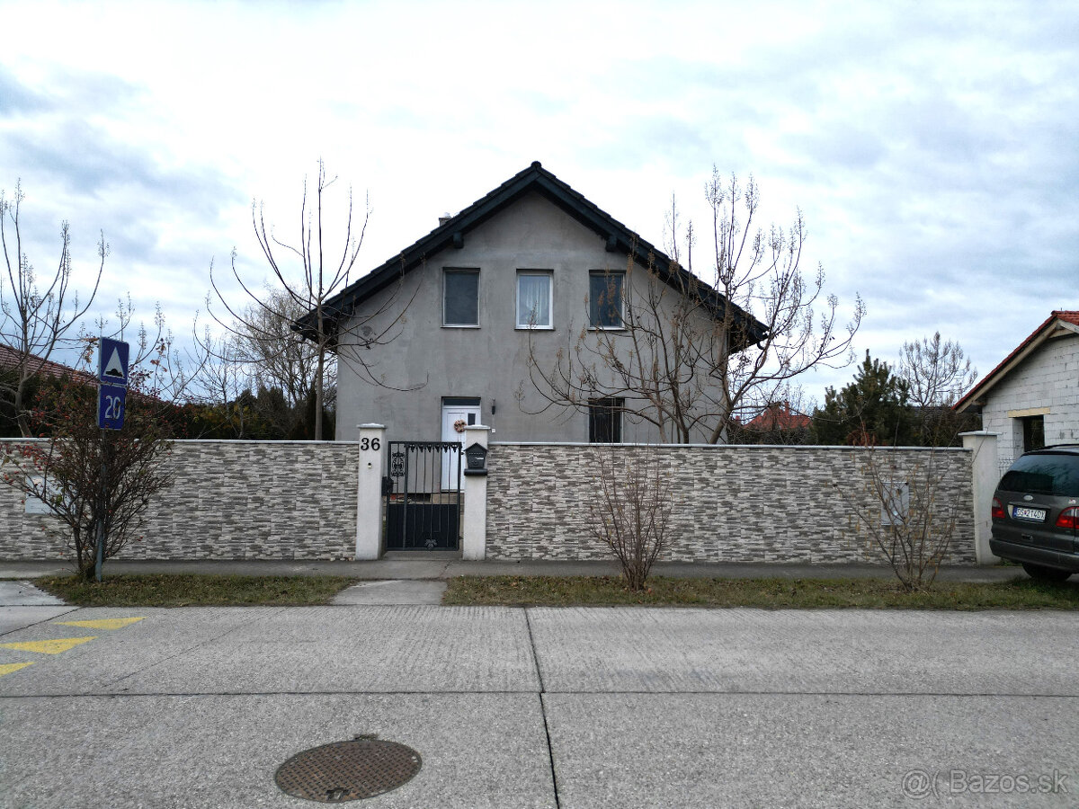 Predáme 5-izbový rodinný dom na predaj v obci Dolný Štál - 8