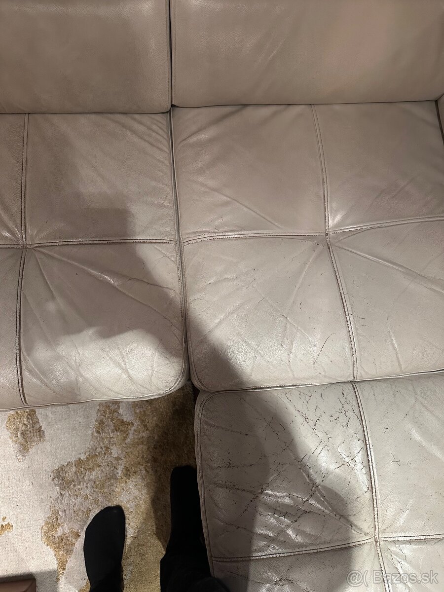 Moderný používaný gauč - 8