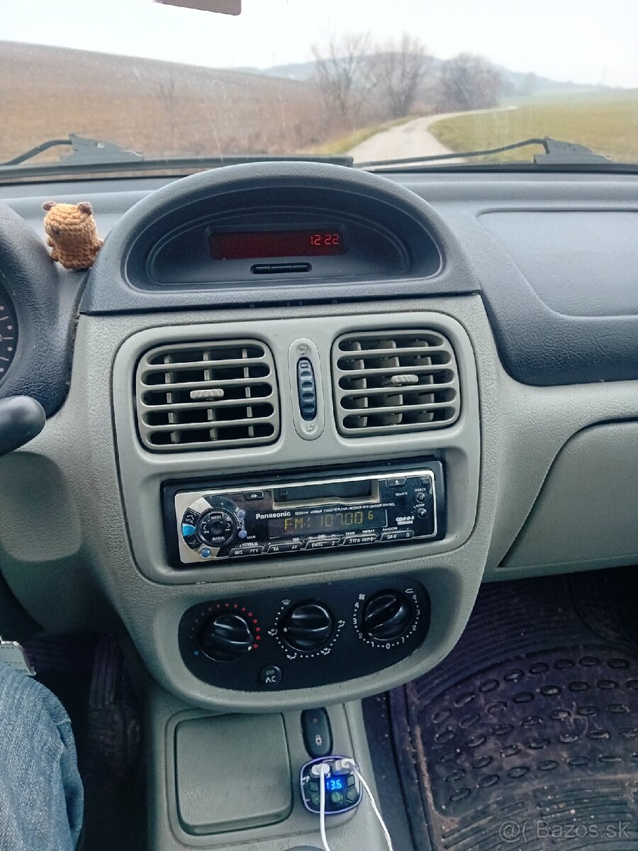 Renault thalia 1.5 dci - 8