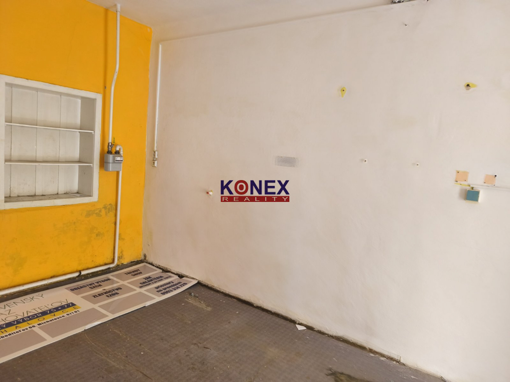 NA PREDAJ - BUDOVA v CENTRE MESTA – Michalovce - 8