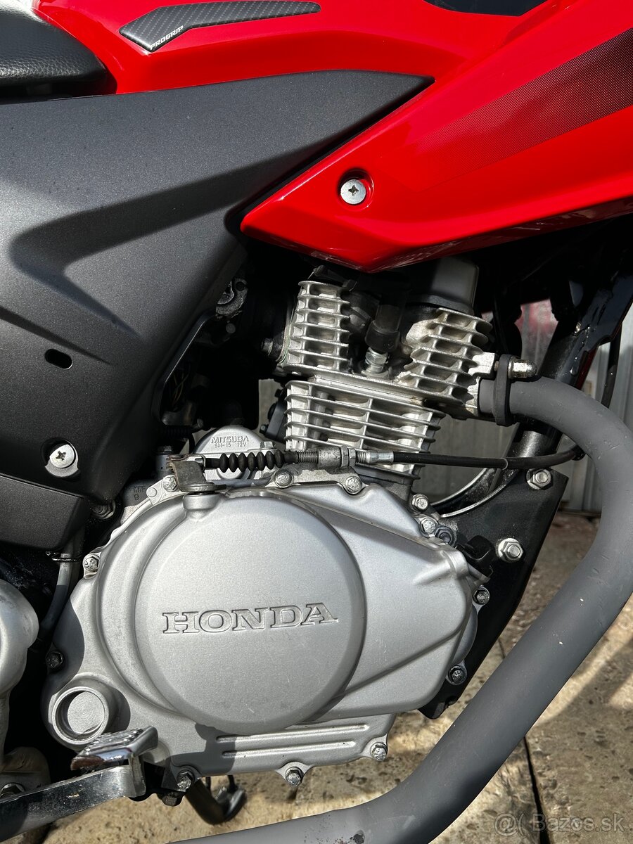 Honda CBF125M A1 - 8