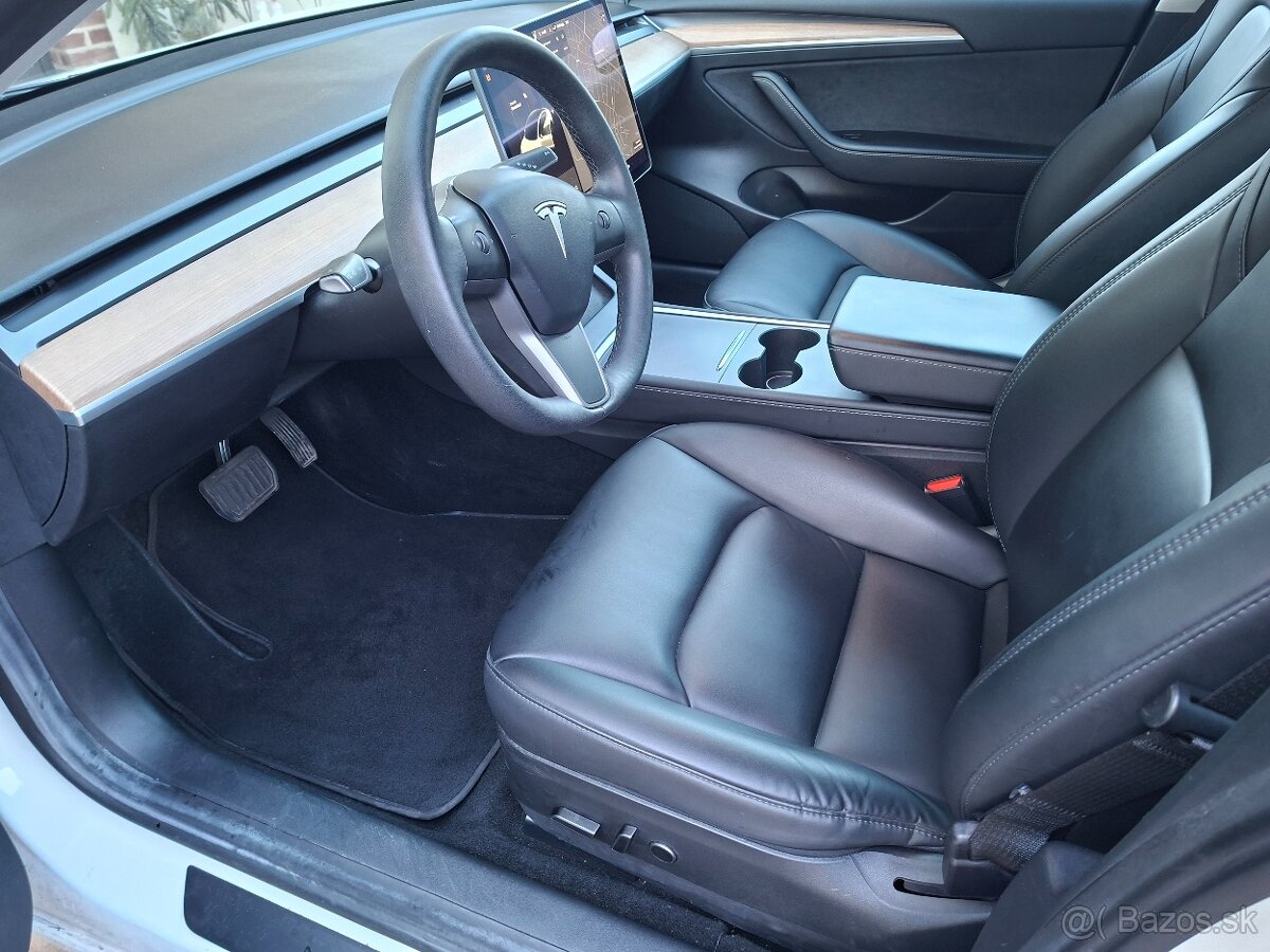 Predám TESLA model 3 dual motor, 12/2021 - 8