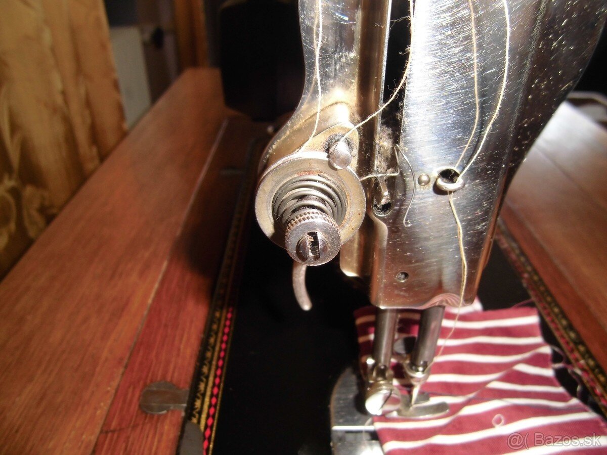 Šijací stroj Bobbin - 8