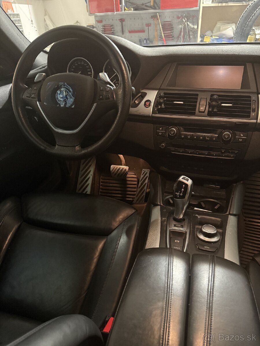 Predam BMW X6 50i 4x4 - 8