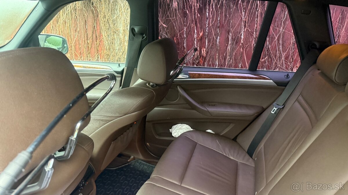 Predám BMW X 5 E 70 - 8