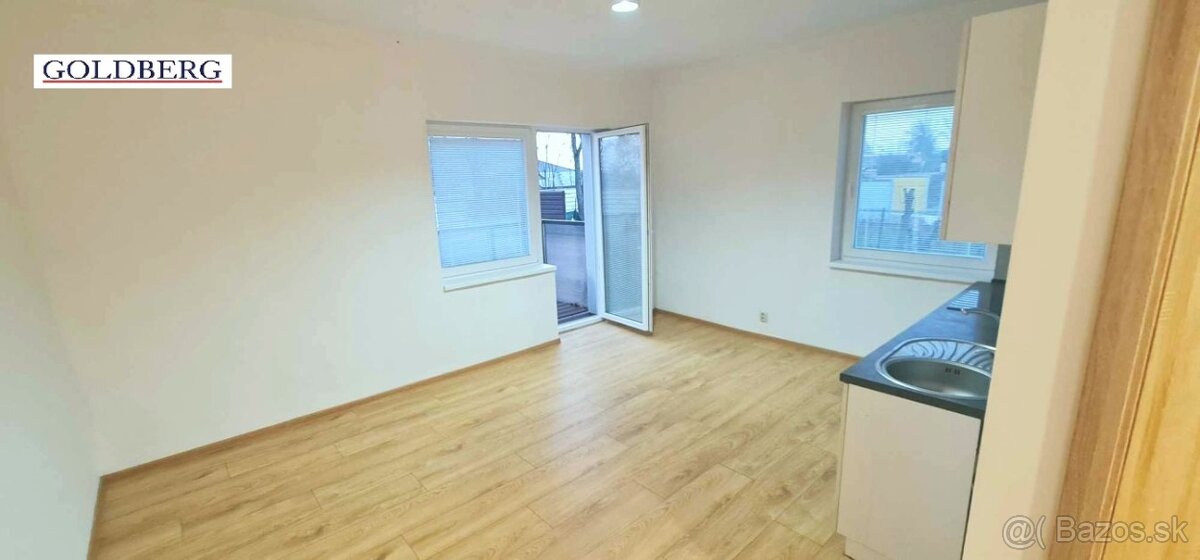 Na prenájom 3i byt s balkónom, s oploteným pozemkom,Komárno - 8