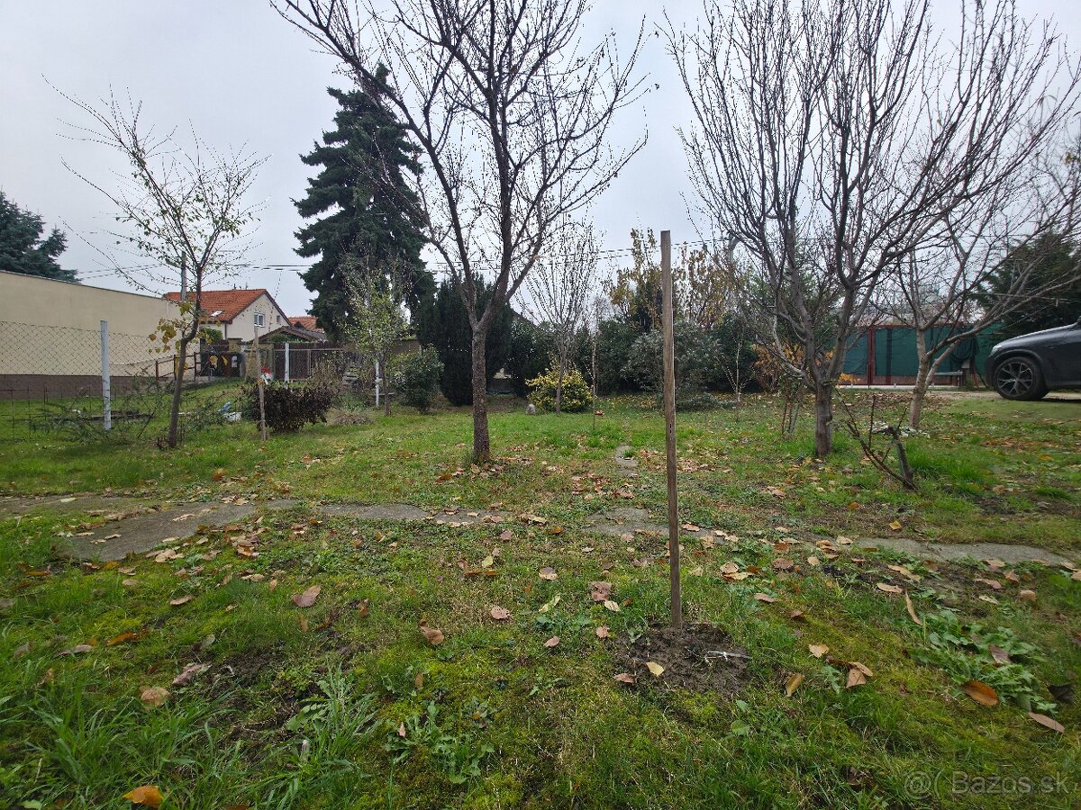 NA PREDAJ POZEMOK BRATISLAVA RUŽINOV - 8