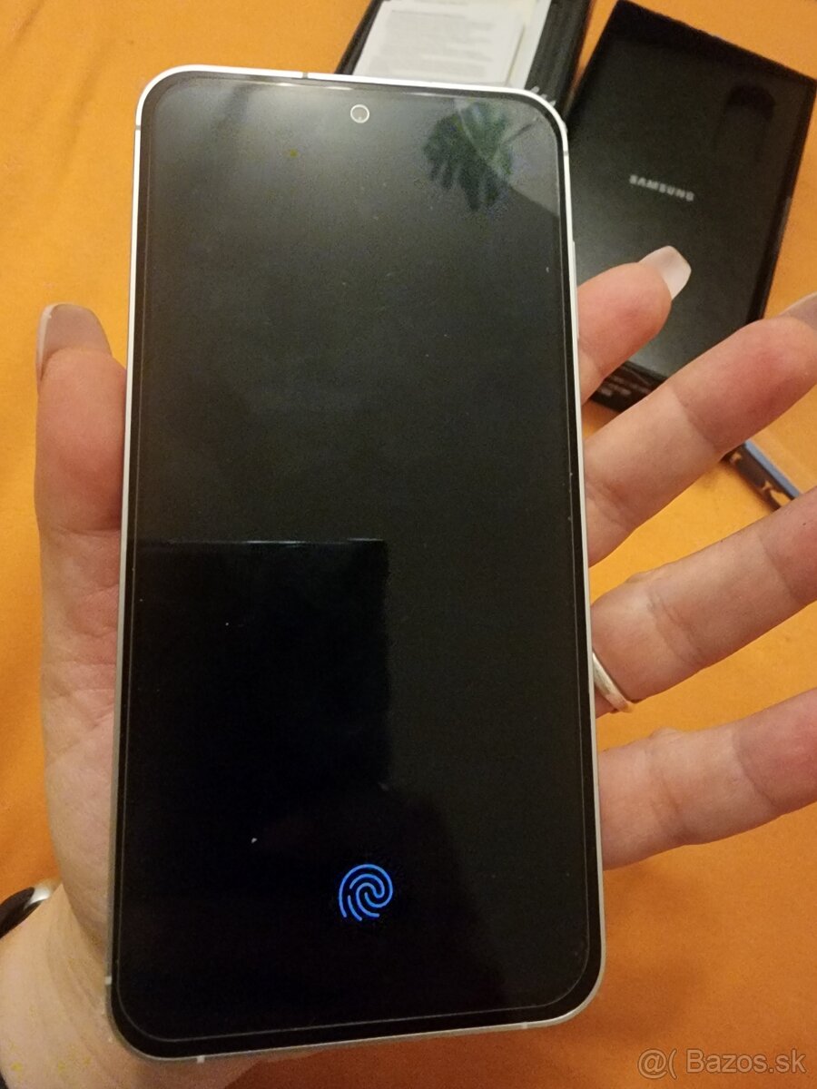 Samsung galaxy s23 FE prakticky novy - 8