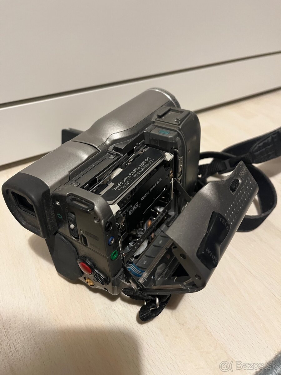 KAMERA CANON MV200 - 8