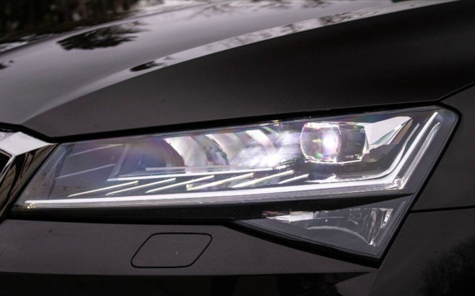 Škoda Superb Combi L&K 2.0 TSI 140 kW DSG - 8