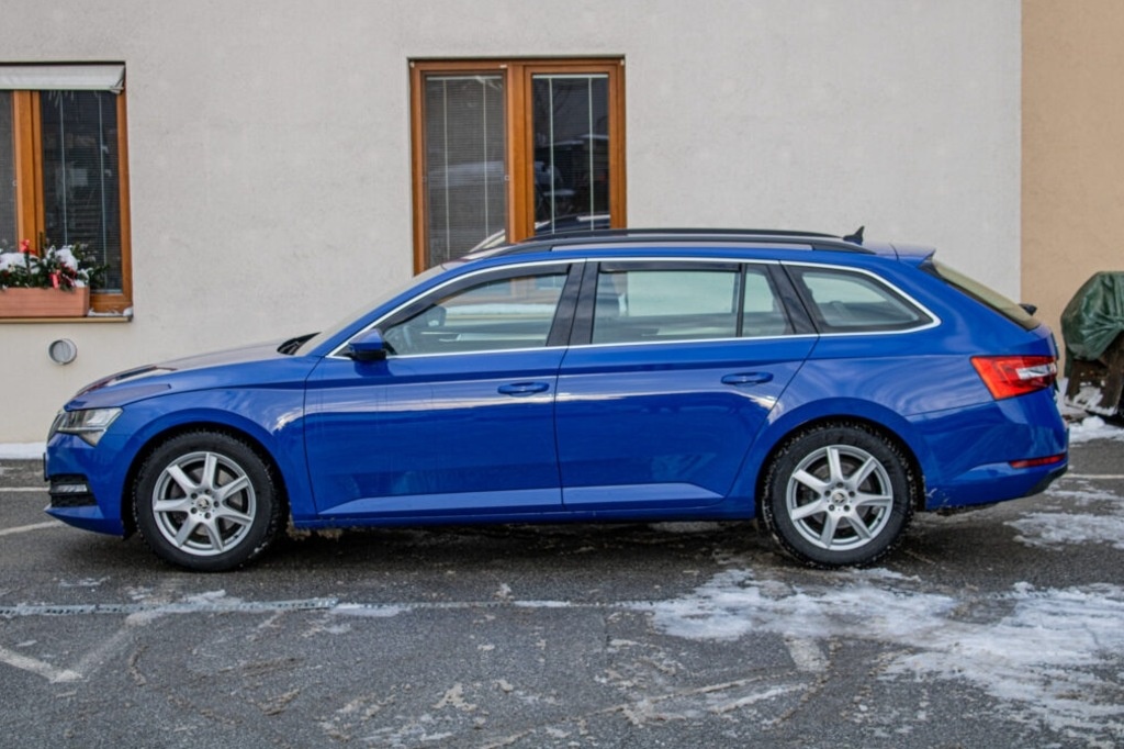 Škoda Superb Combi 2.0 TSI Ambition DSG - 8