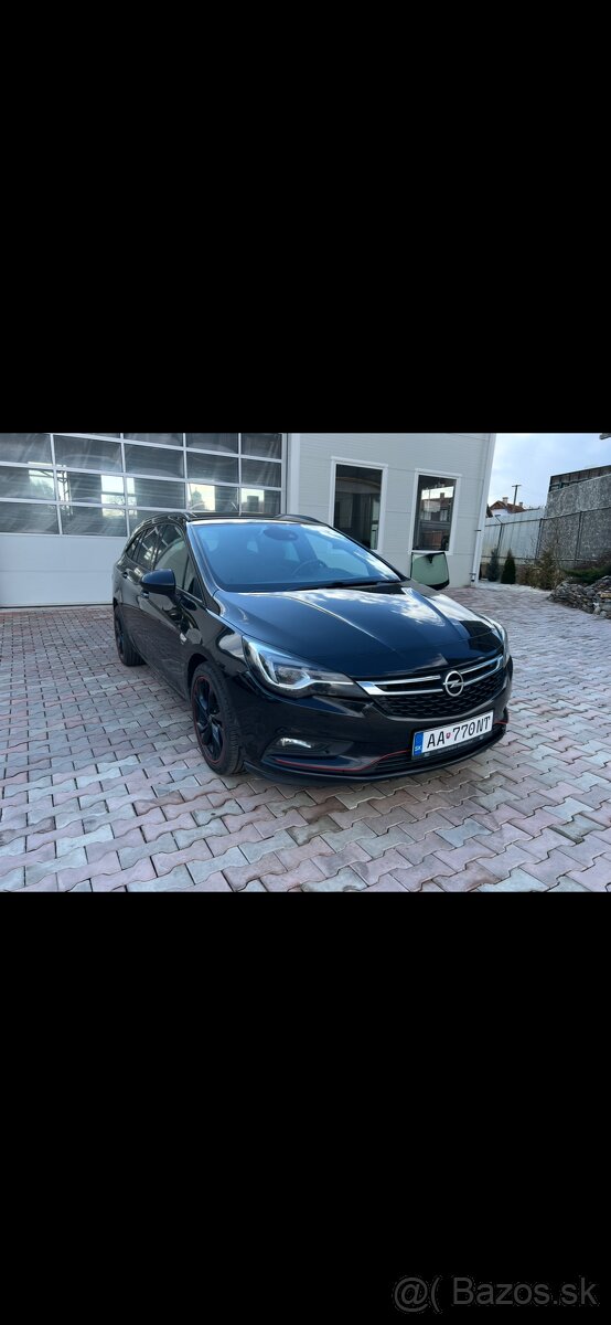 Opel astra sports tourer+ - 8