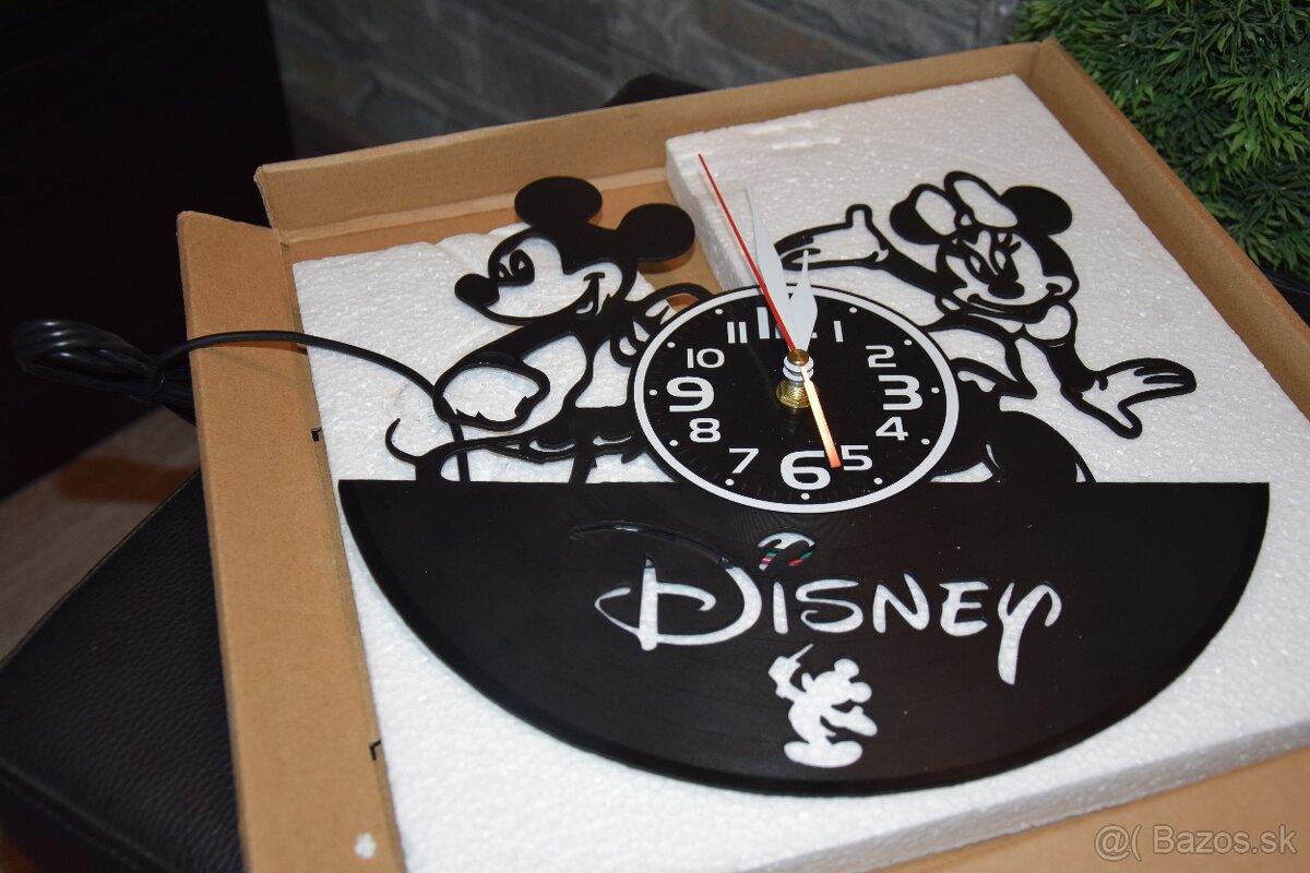Nastenne hodiny Avengers / Pan Prstenov/ Minnie mouse - 8