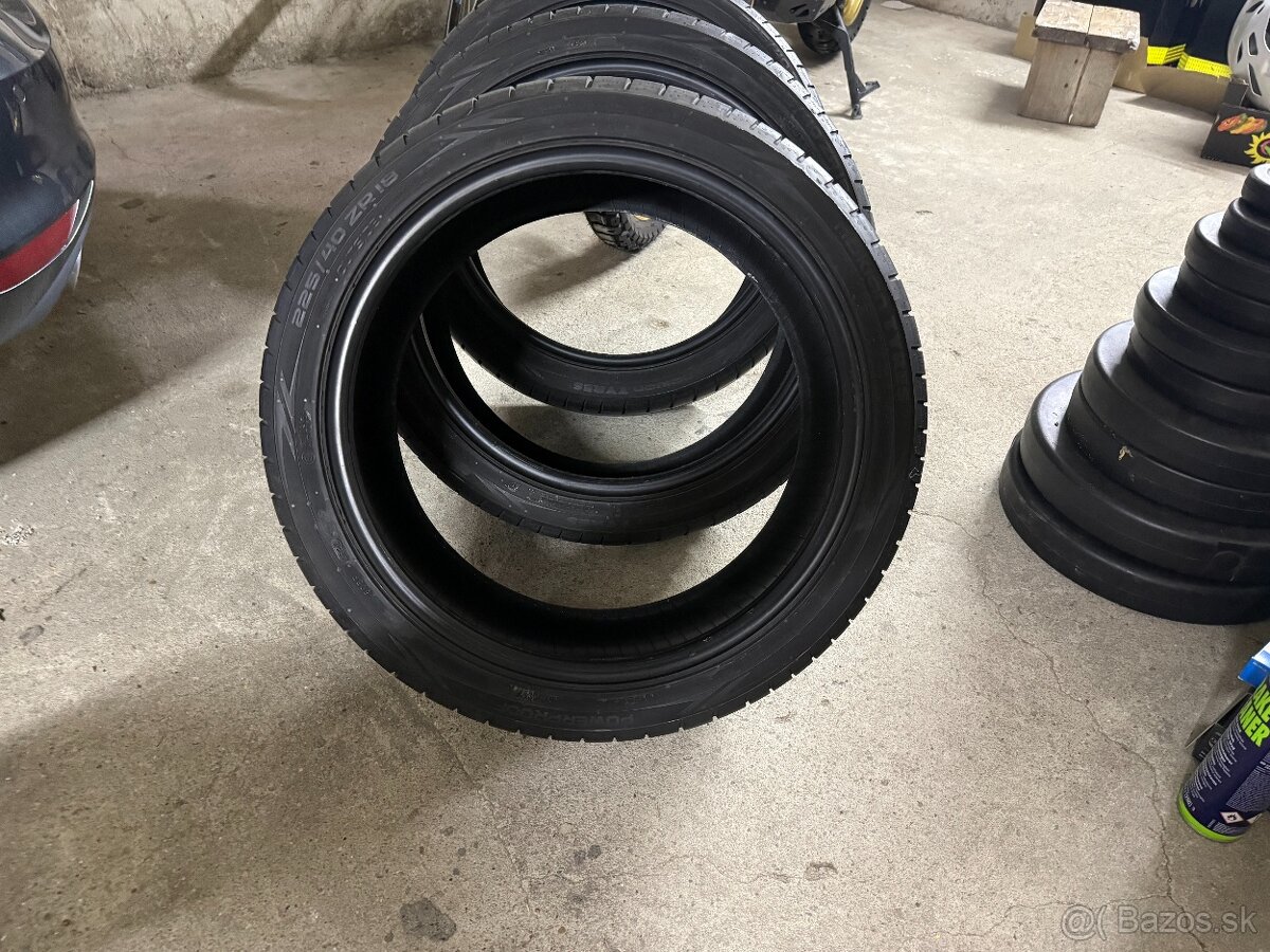 Letné pneu - Nokian Powerproof 225/40 R18 - 8