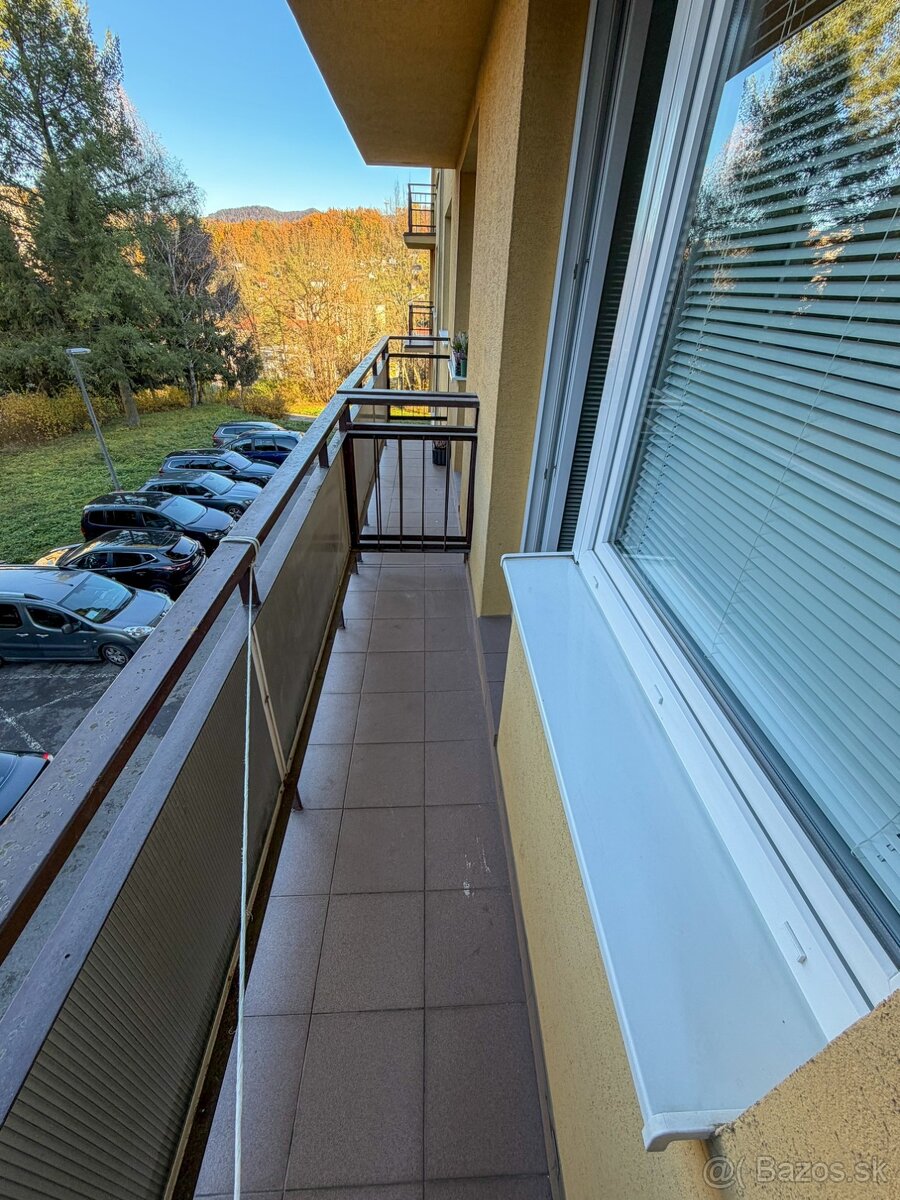 Prenájom – veľkometrážny 2izb. byt, 2x balkón, MC, Handlová - 8