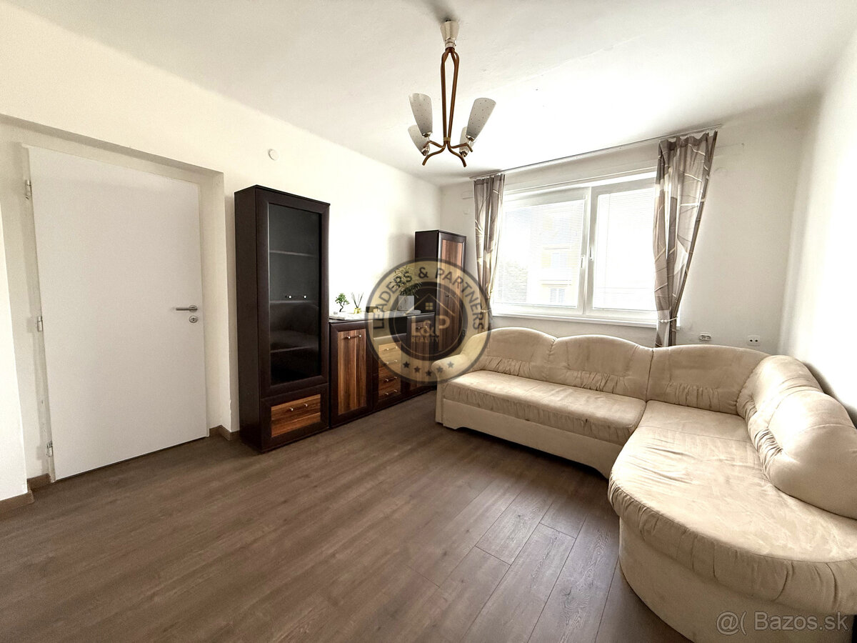 Na predaj 3iz. byt s balkónom v tichej lokalite v Senici - 8