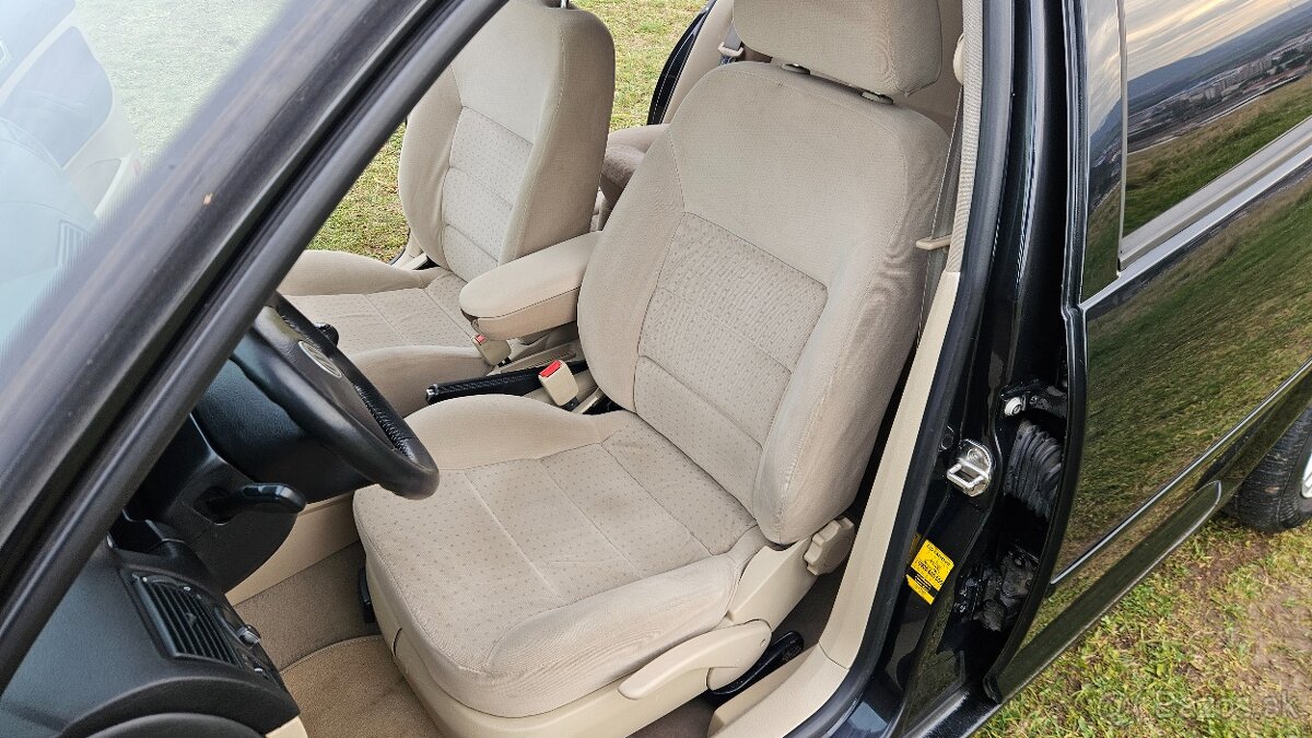 Čierny Golf 4 1.8 92kw benzín - 8