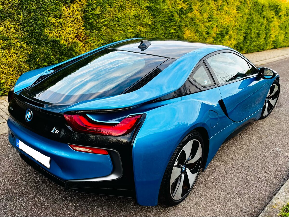 BMW i8 coupe - 8