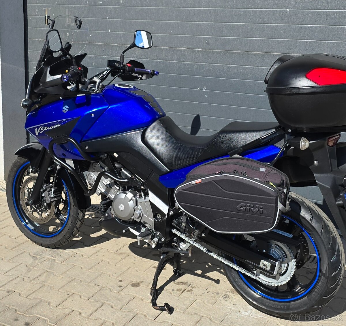 Suzuki V strom - 8