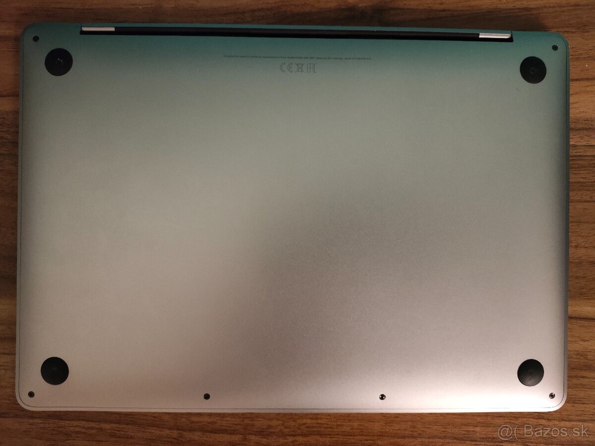 MacBook Pro 13.3 2020 | i5 • 8GB • 256GB SSD - 8