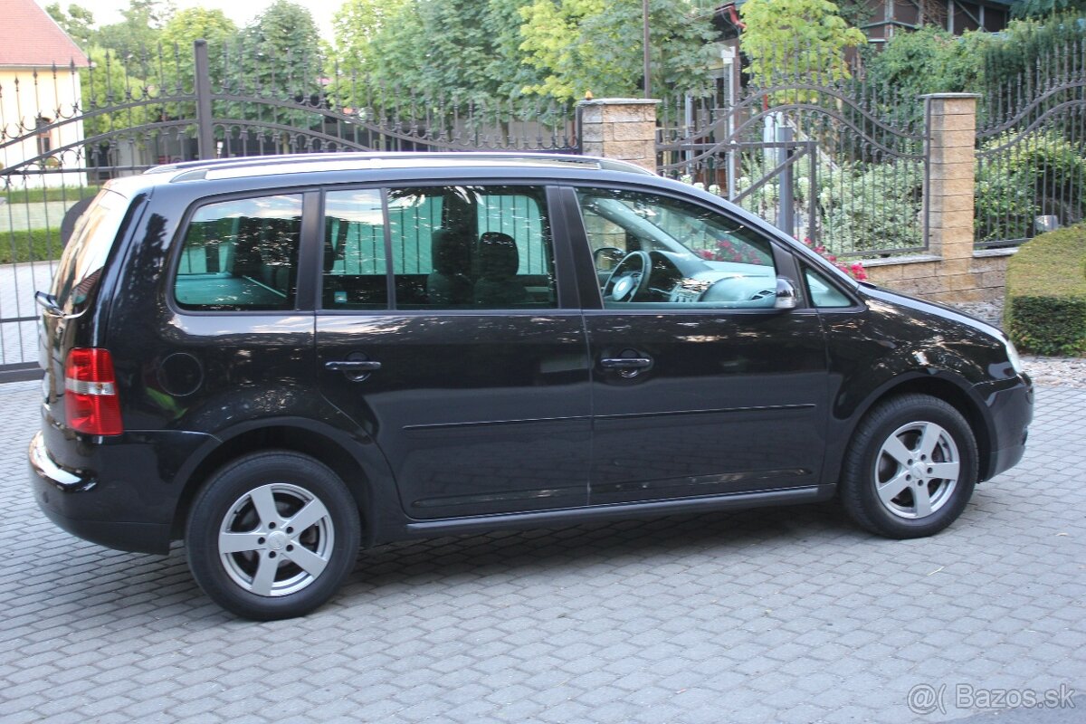 vw touran 1,9 tdi AT + ťažné - 8