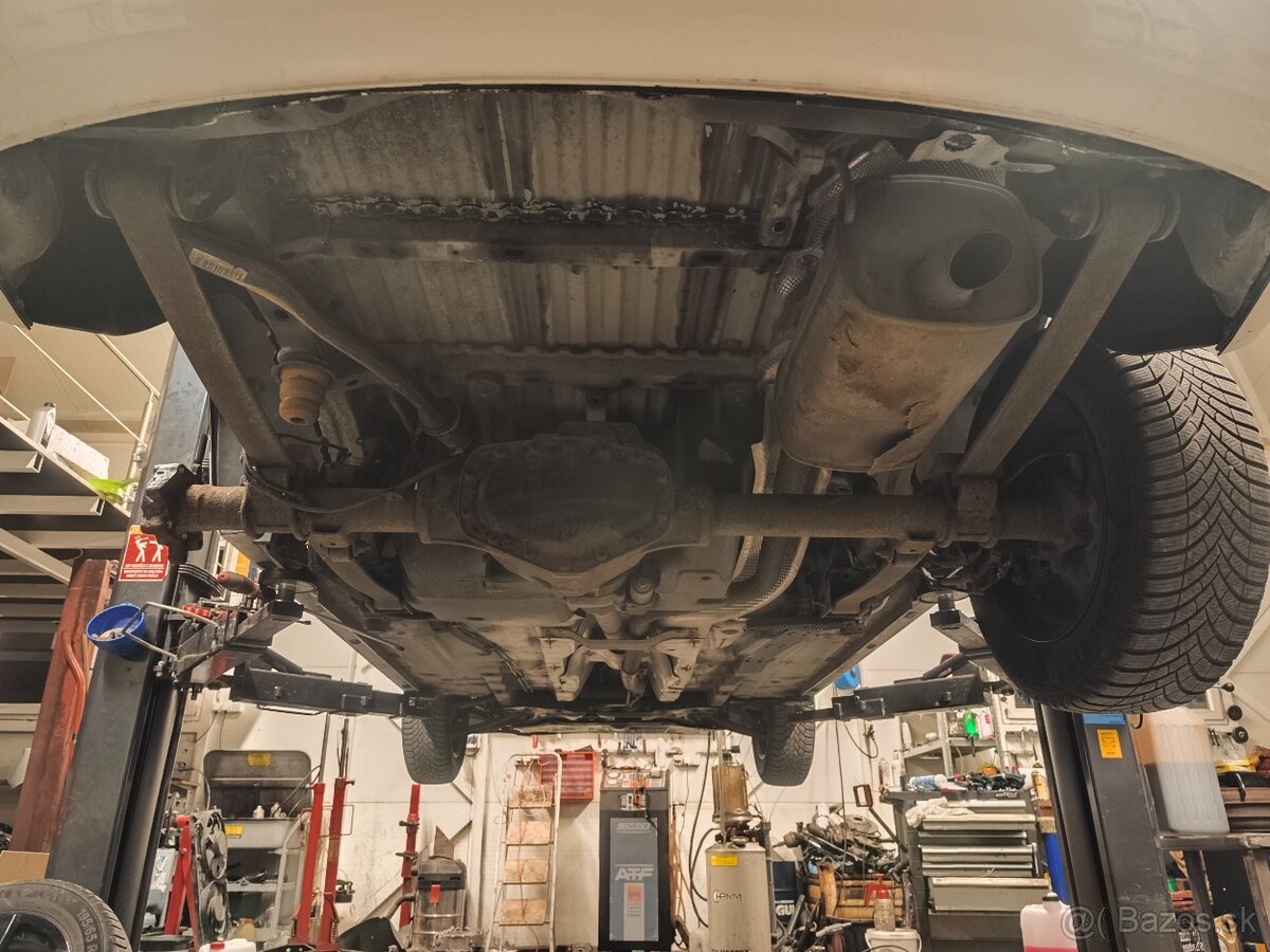 Caddy 2, 0 4x4 - 8