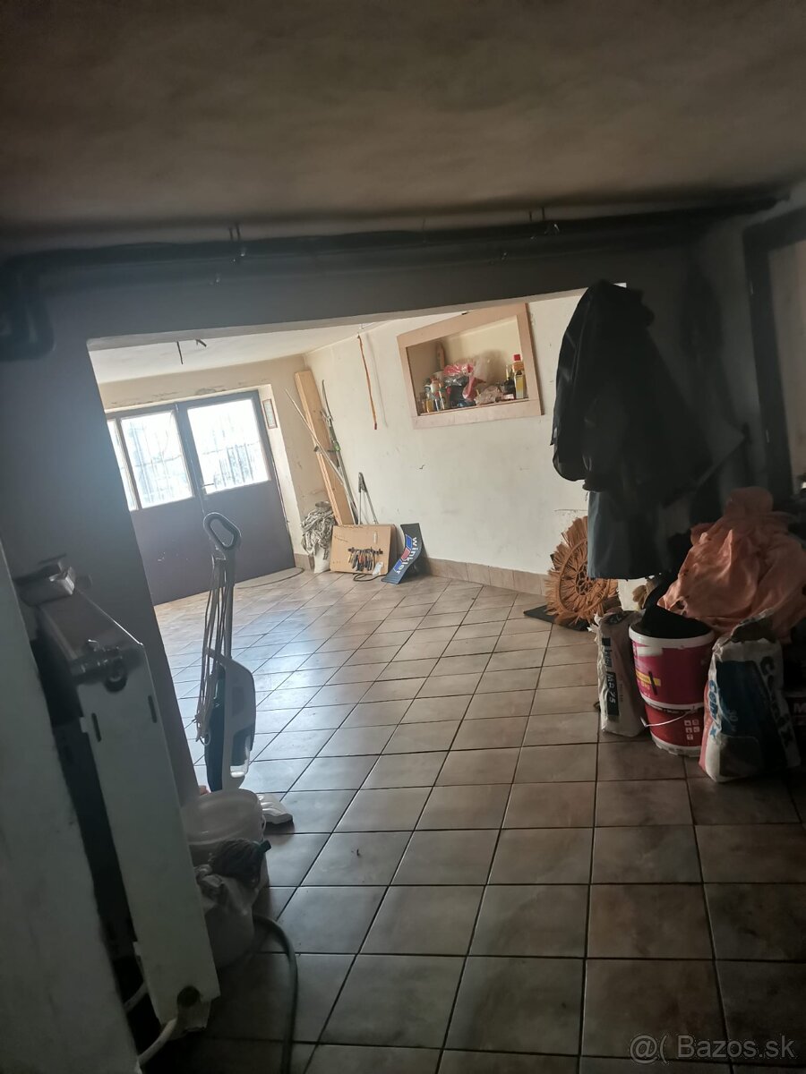 Dvojgeneračný rodinný dom - 8