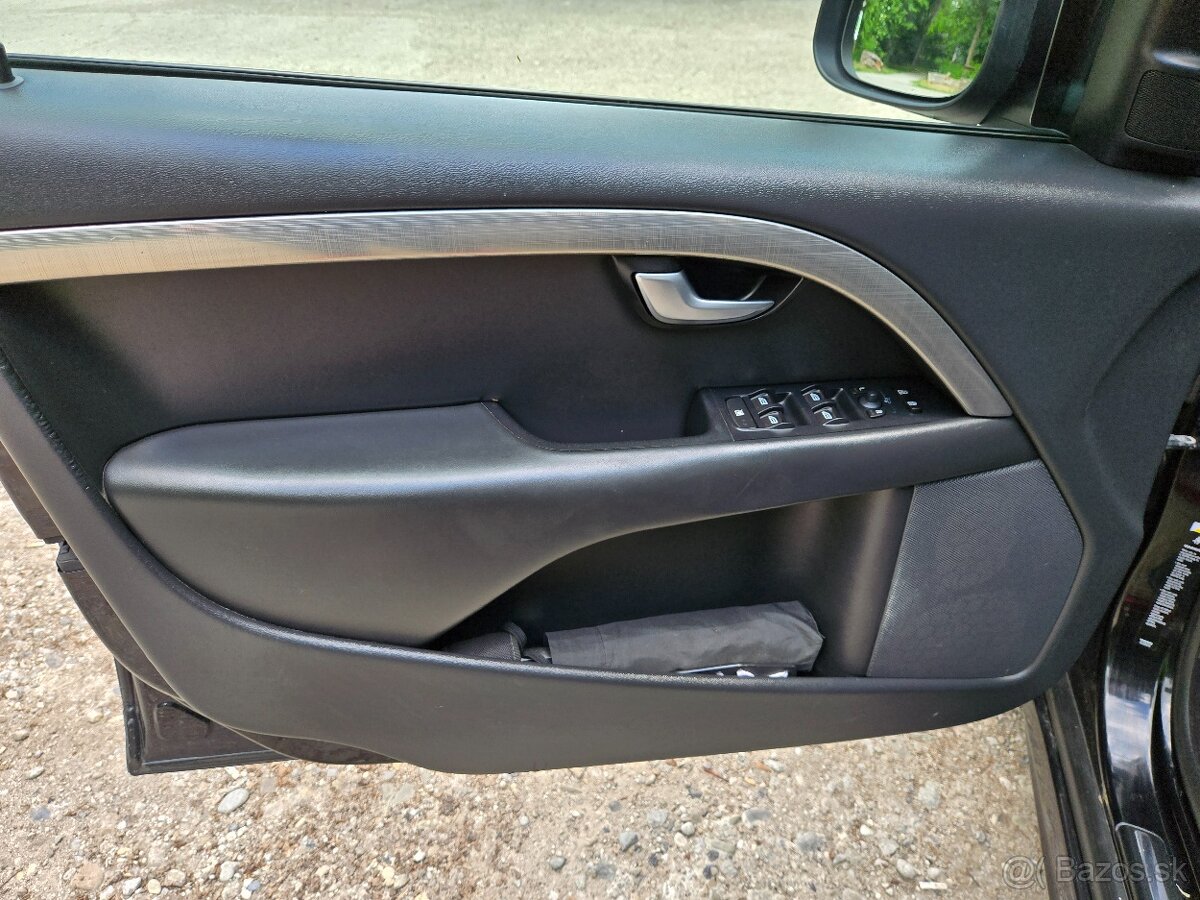 Volvo V70 2.4 D5 _ AUTOMAT - 8