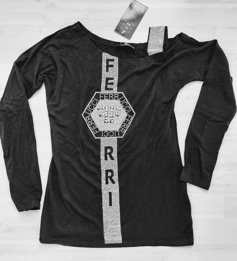 Cervene tricko a cierne tricko - 8