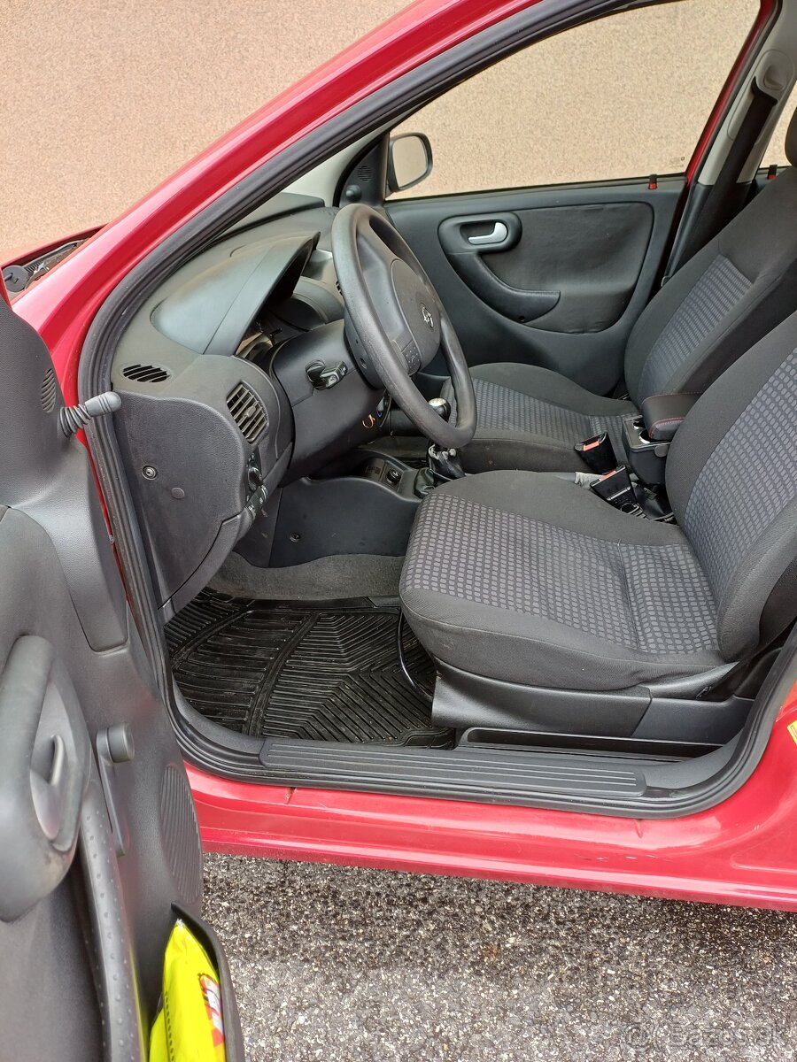 Opel Corsa 1,0 benzín - 101 000 Km - 8