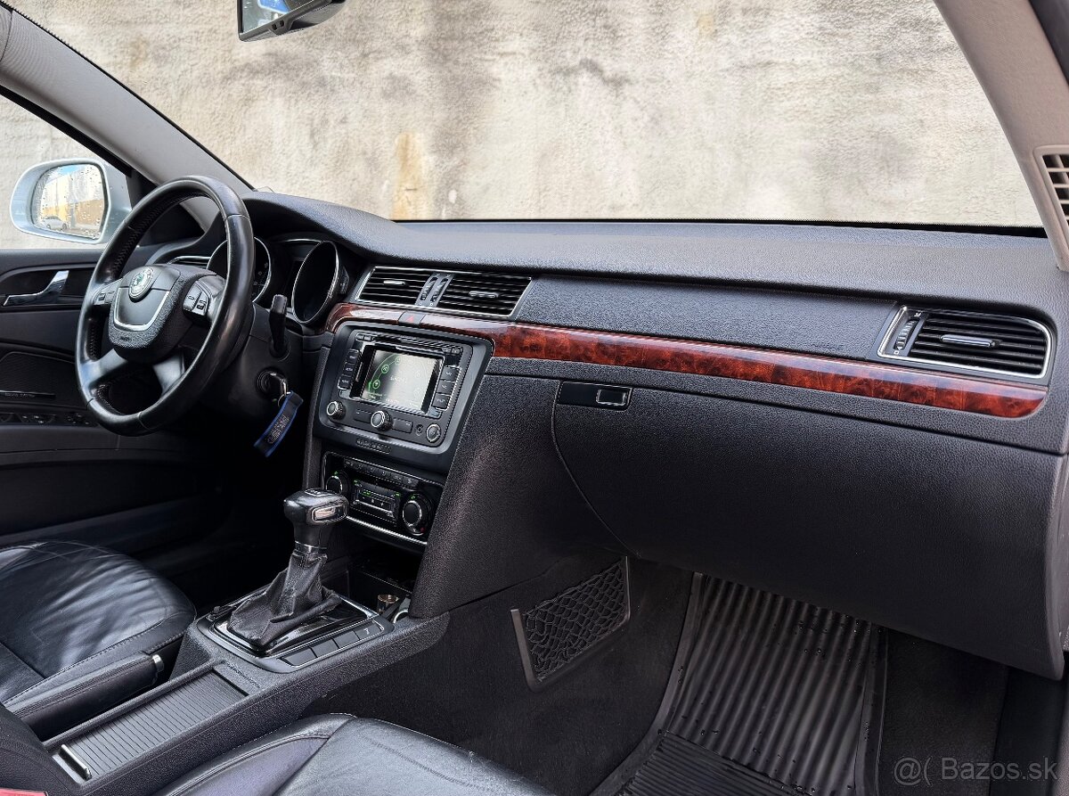 Škoda Superb Combi 2.0TDi DSG - 8