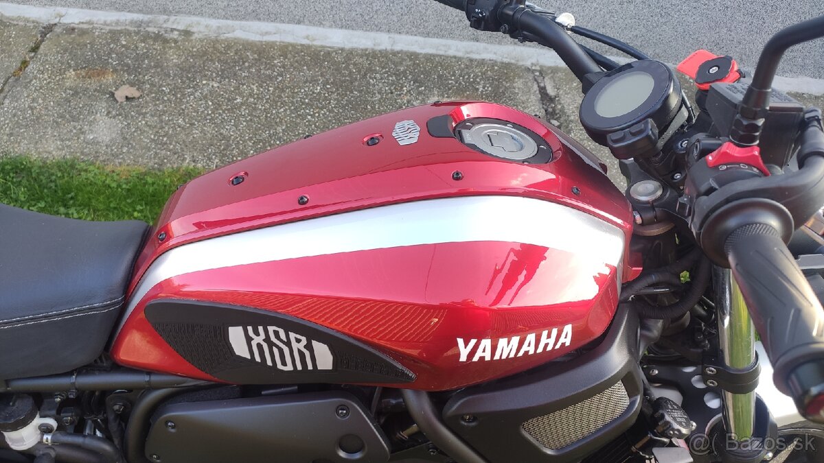 Yamaha XSR700 - 8