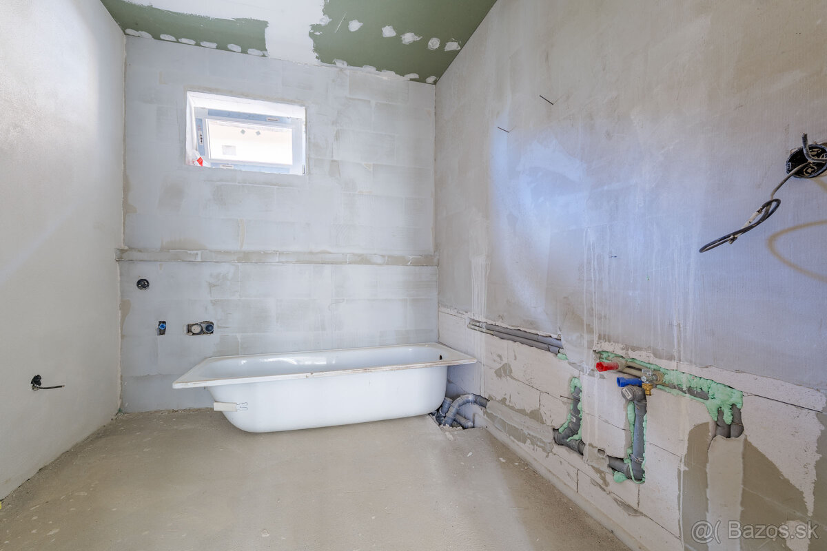 Rodinný dom s priestranným pozemkom | Turnianska Nová Ves - 8