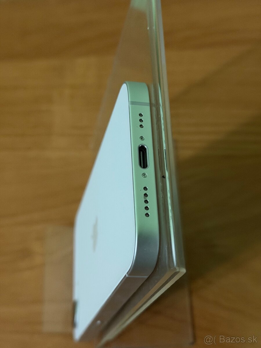 Dobrý deň Ponúkam na predaj iPhone 16E 128GB White - 8