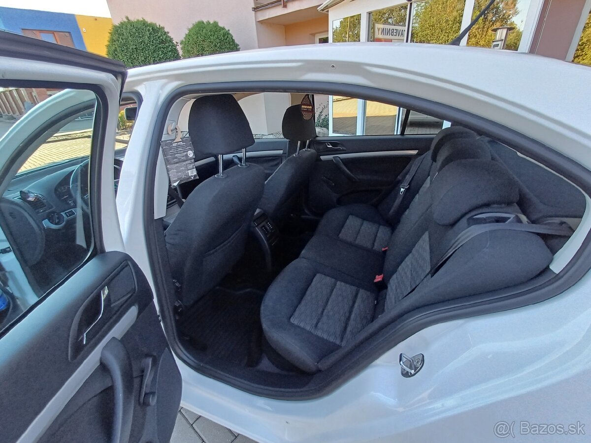 Prodam Škoda Octavia Facelift 2012 - 8