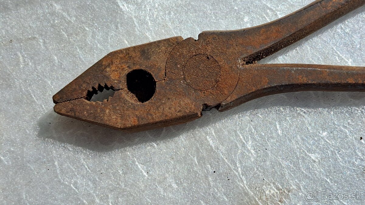 KOVÁČSKE KOMBINAČKY. - 8