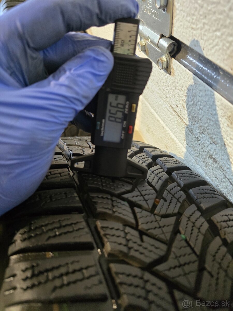 Zánovná Zimná Sada Toyota+Dunlop 215/60 R16 - 8