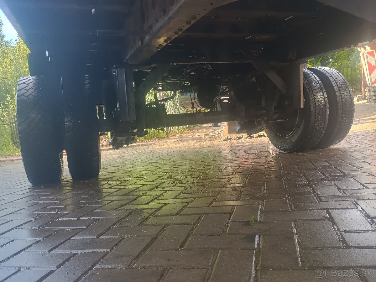 Nákladný príves - 8