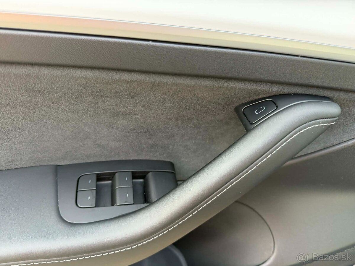 Tesla Model 3 PERFORMANCE FACELIFT-Tepelné 82kWh 393kw AWD M - 8