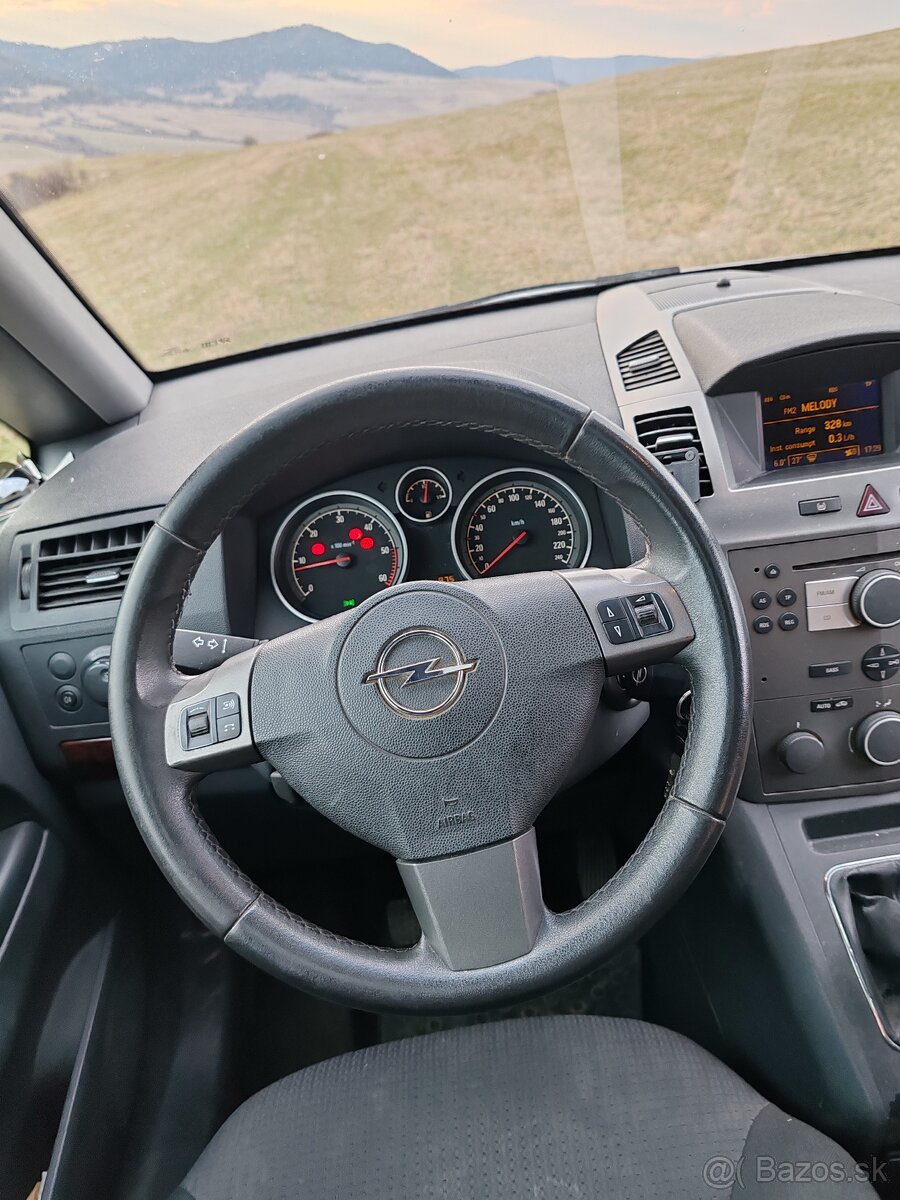 Opel zafira B - 8