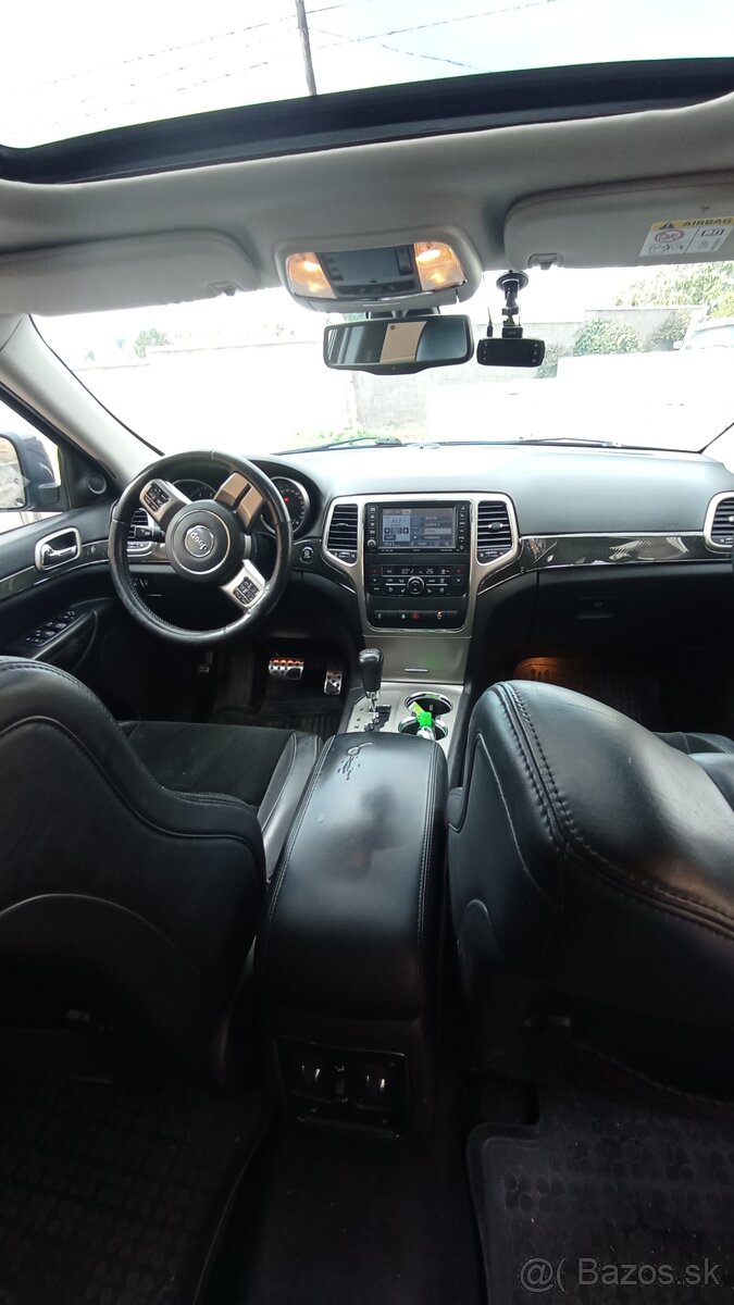 Jeep Grand Cherokee 3.0 - 8