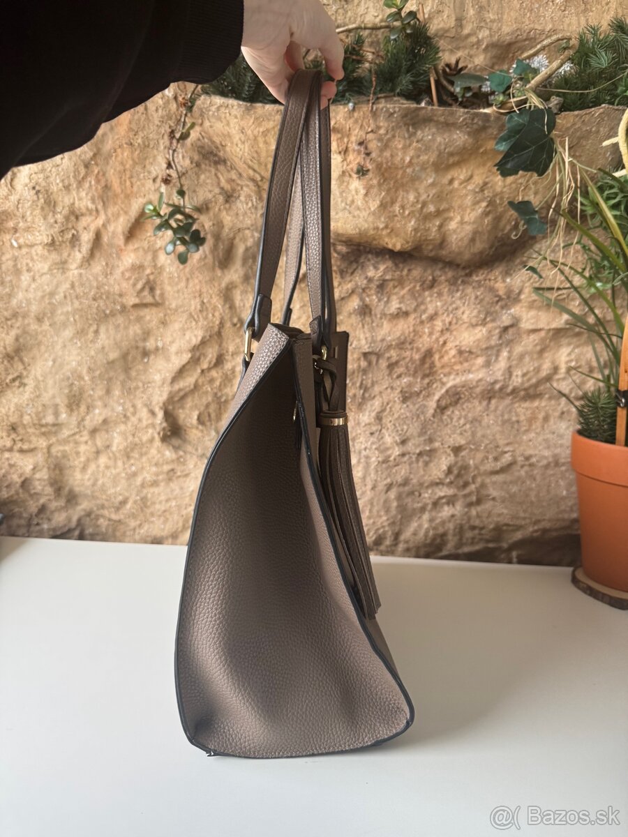 Nová hnedá kabelka na plece aj do ruky - 8