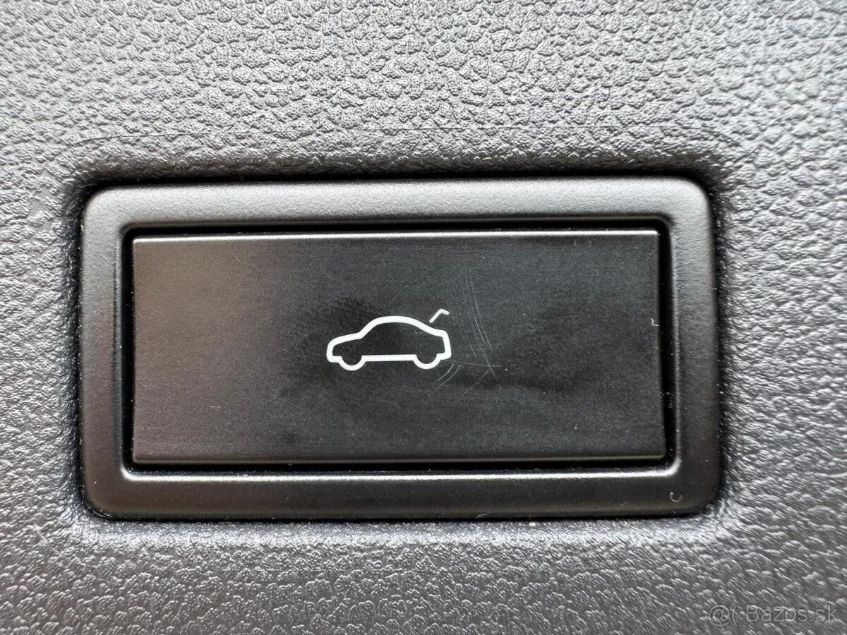 Volkswagen Tiguan Allspace 2.0 TDI 4Motion - 8