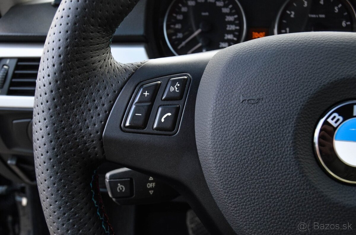 BMW E90 Rad 3 325i A/T - 8