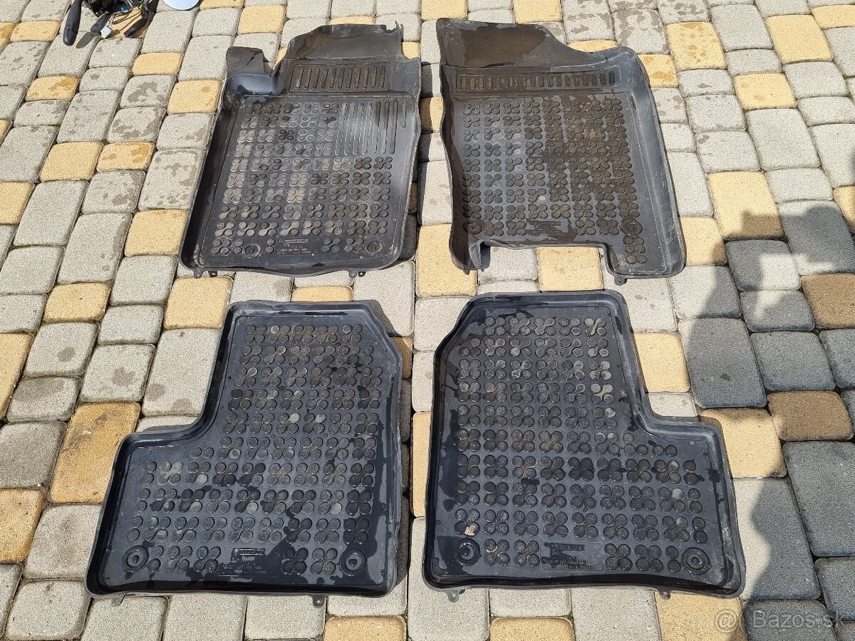 Peugeot 206 SW zadný náraznik - 8