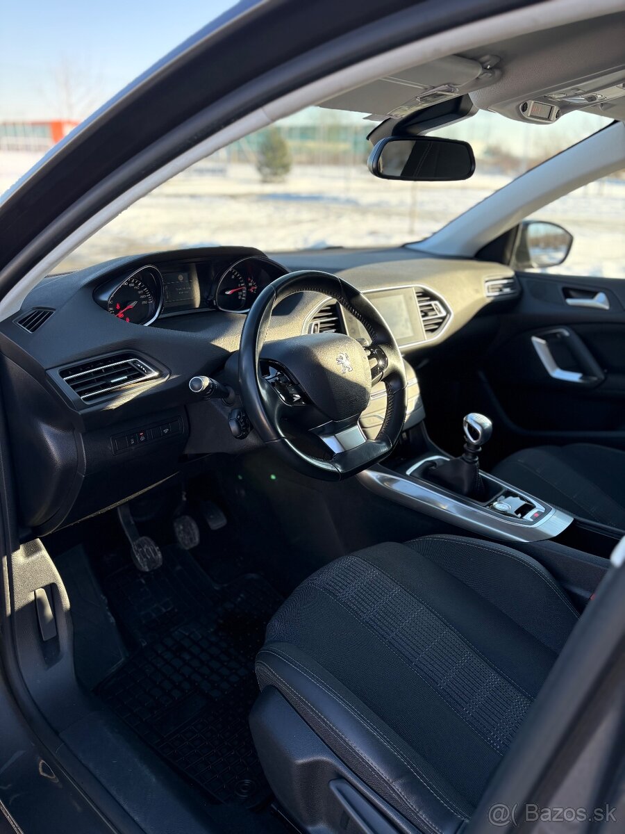 Peugeot 308sw Allure - 8