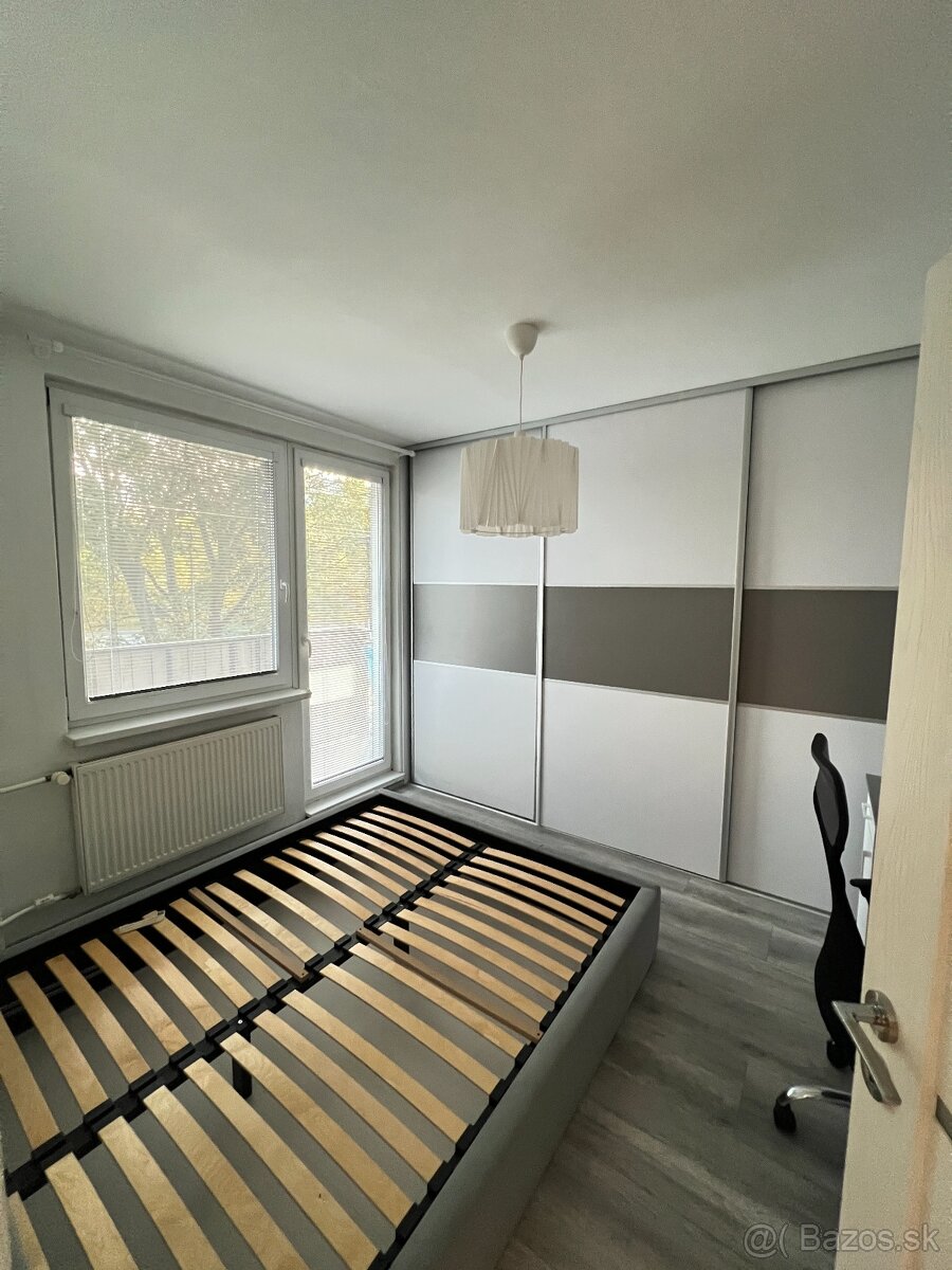 Prenájom útulného 2-izbového bytu v centre Zlatých Moraviec - 8