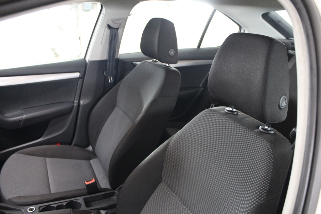 Škoda Octavia 1.6 TDI - 8